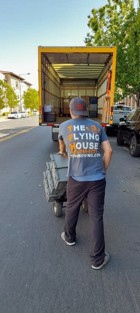 Long-distance moving crew with truck
